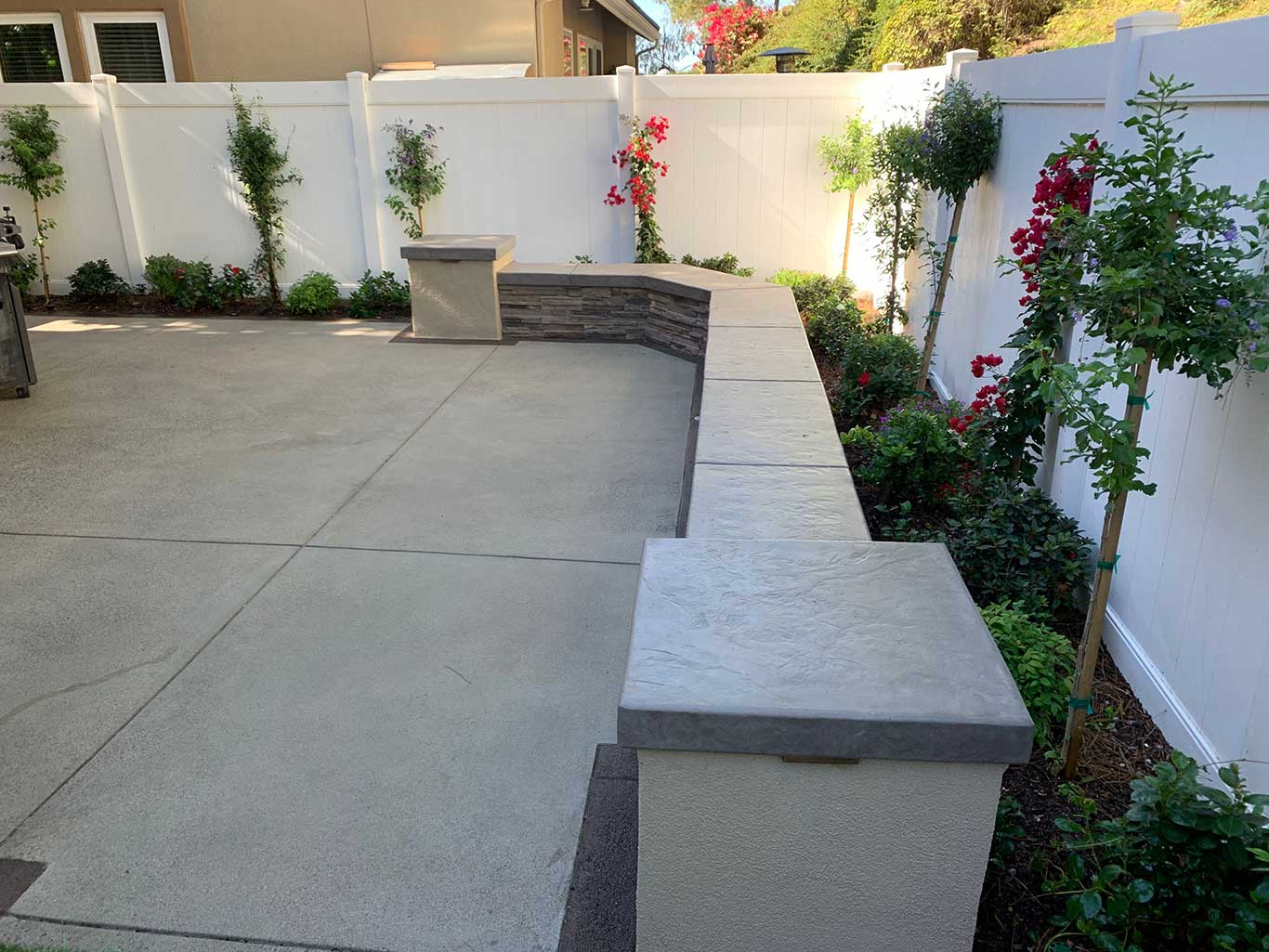 Mission Viejo Signature Landscape - Concrete Sitting Wall