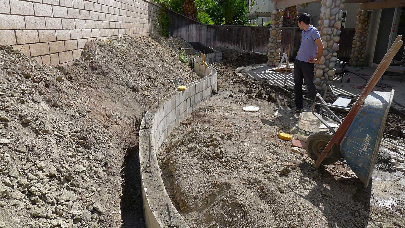 retaining wall installer in Orange County
